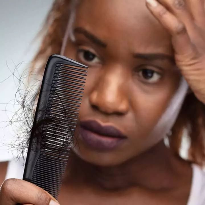 Pourquoi les Cheveux Afro Cassent (Vraiment) et Comment Stopper la Casse 2.